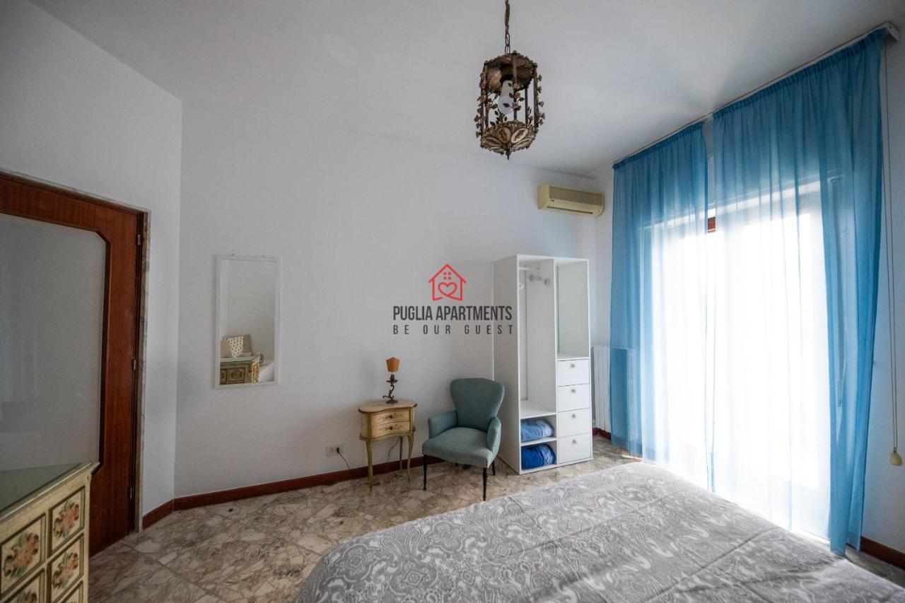 Golden And Silver House Bari Center Near The Trains ภายนอก รูปภาพ